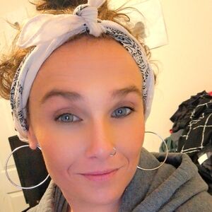 Meet your Posher, Tanya